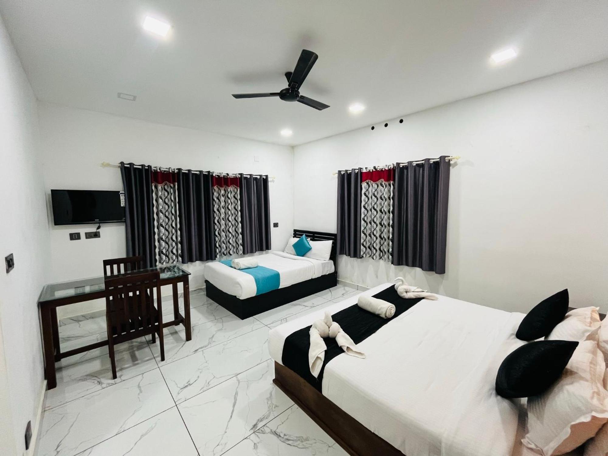 Mount Court Munnar Hotel Екстериор снимка