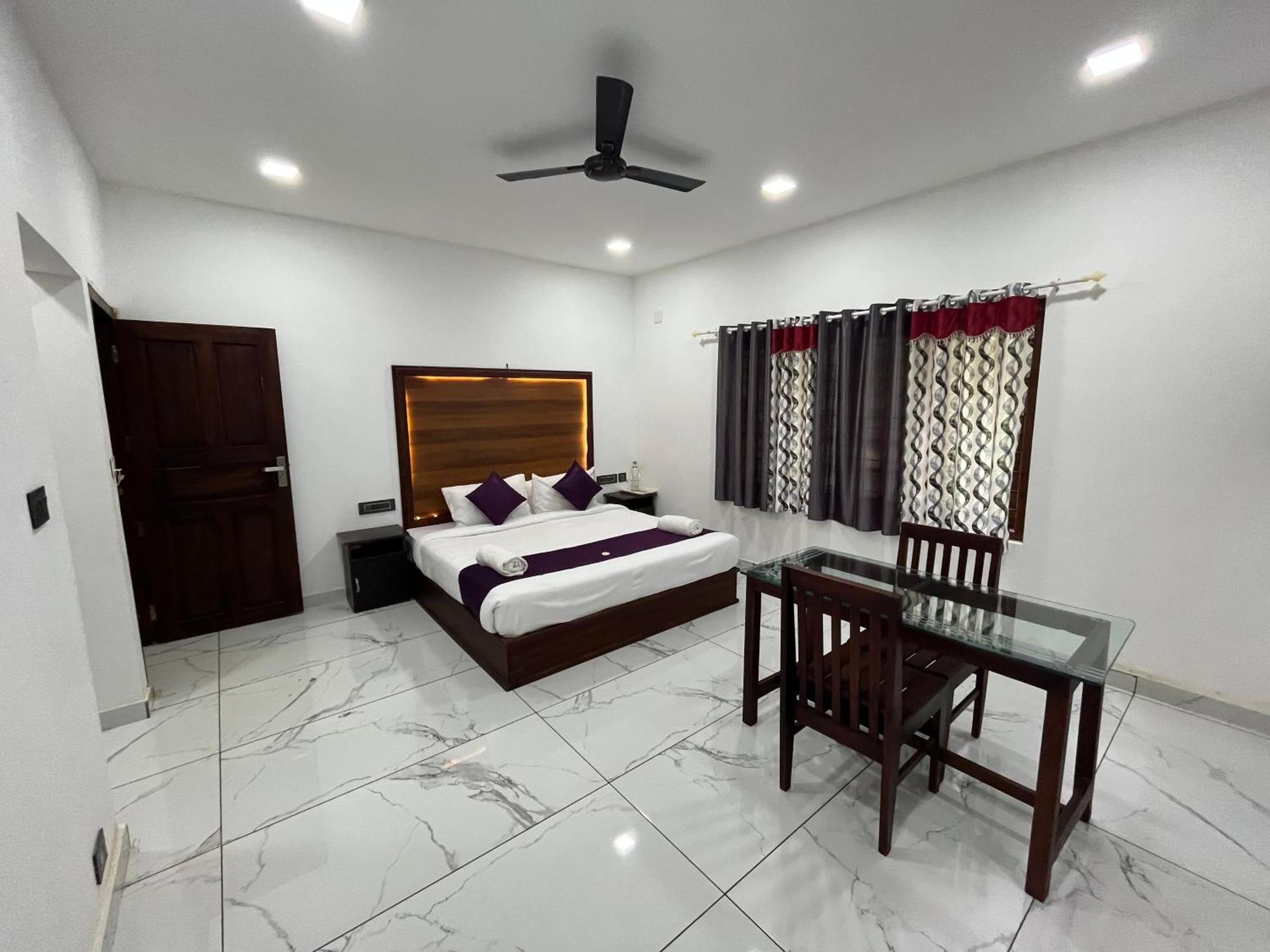 Mount Court Munnar Hotel Екстериор снимка